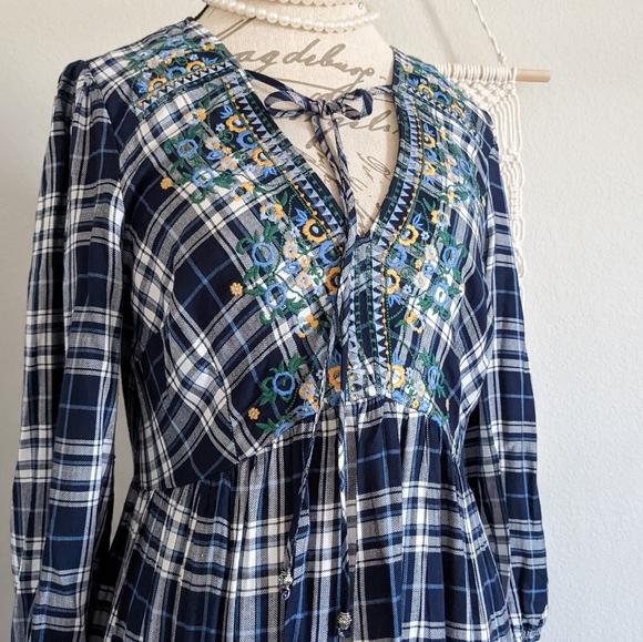 Westport Plaid Midi Dress Embroidered Floral - Picture 2 of 14